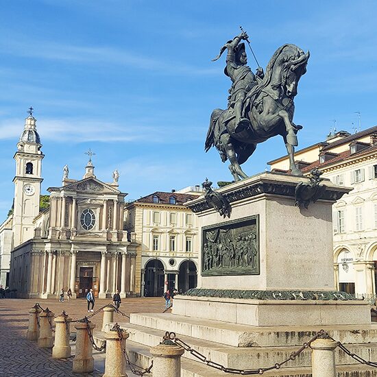Streets of Turino, Stunning piazzas, architecture and sculptures